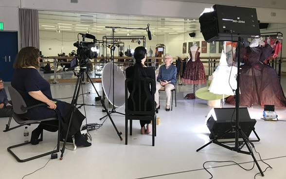 Interview mit Ursula Pellaton im Opernhaus Zürich Foto Katrin Oettli © Stiftung SAPA